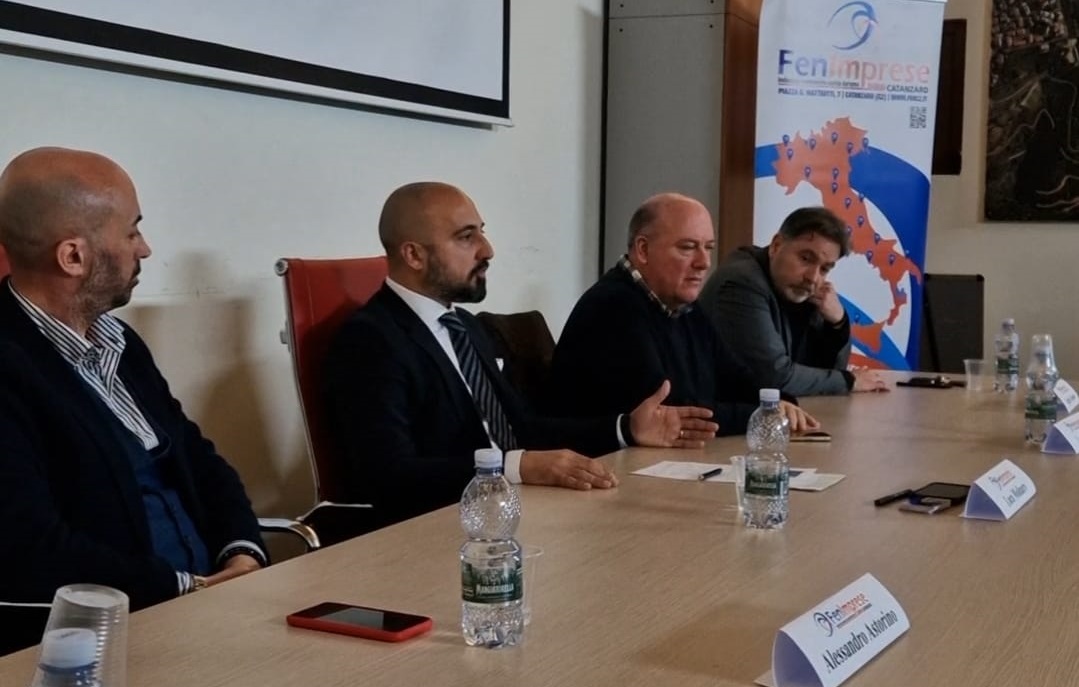 Conferenza stampa del direttivo FenImprese Catanzaro con il Presidente Luca Marino